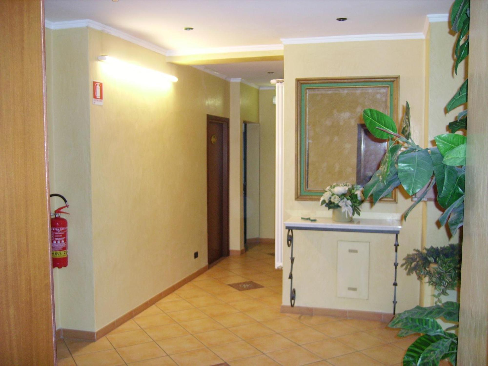 Hotel Fontana Рубьера Экстерьер фото